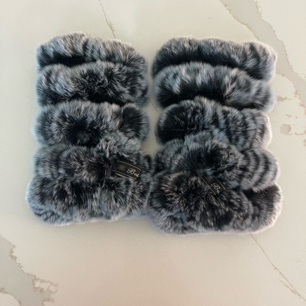 Belle Fare knitted Rex Rabbit Fur Hand Wrist Warmers